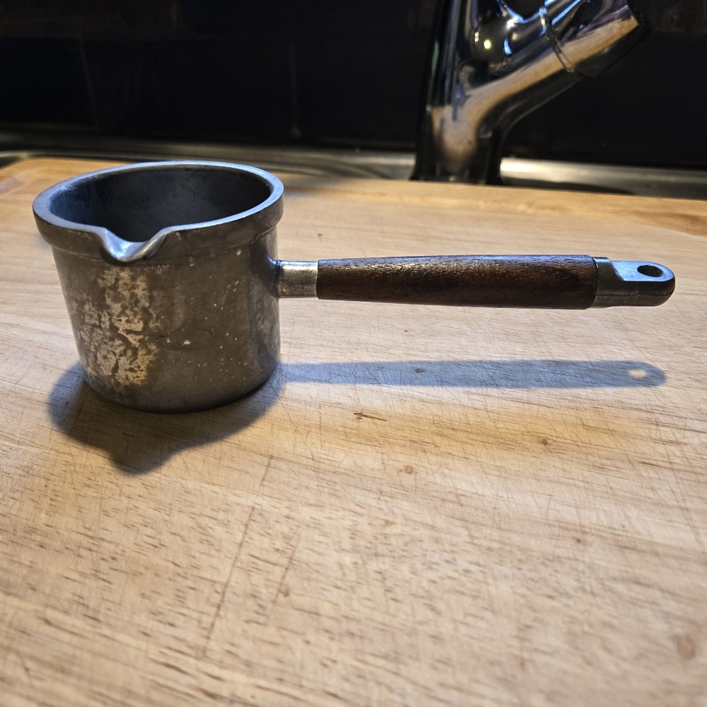 Vintage Japanese Knobler pot
